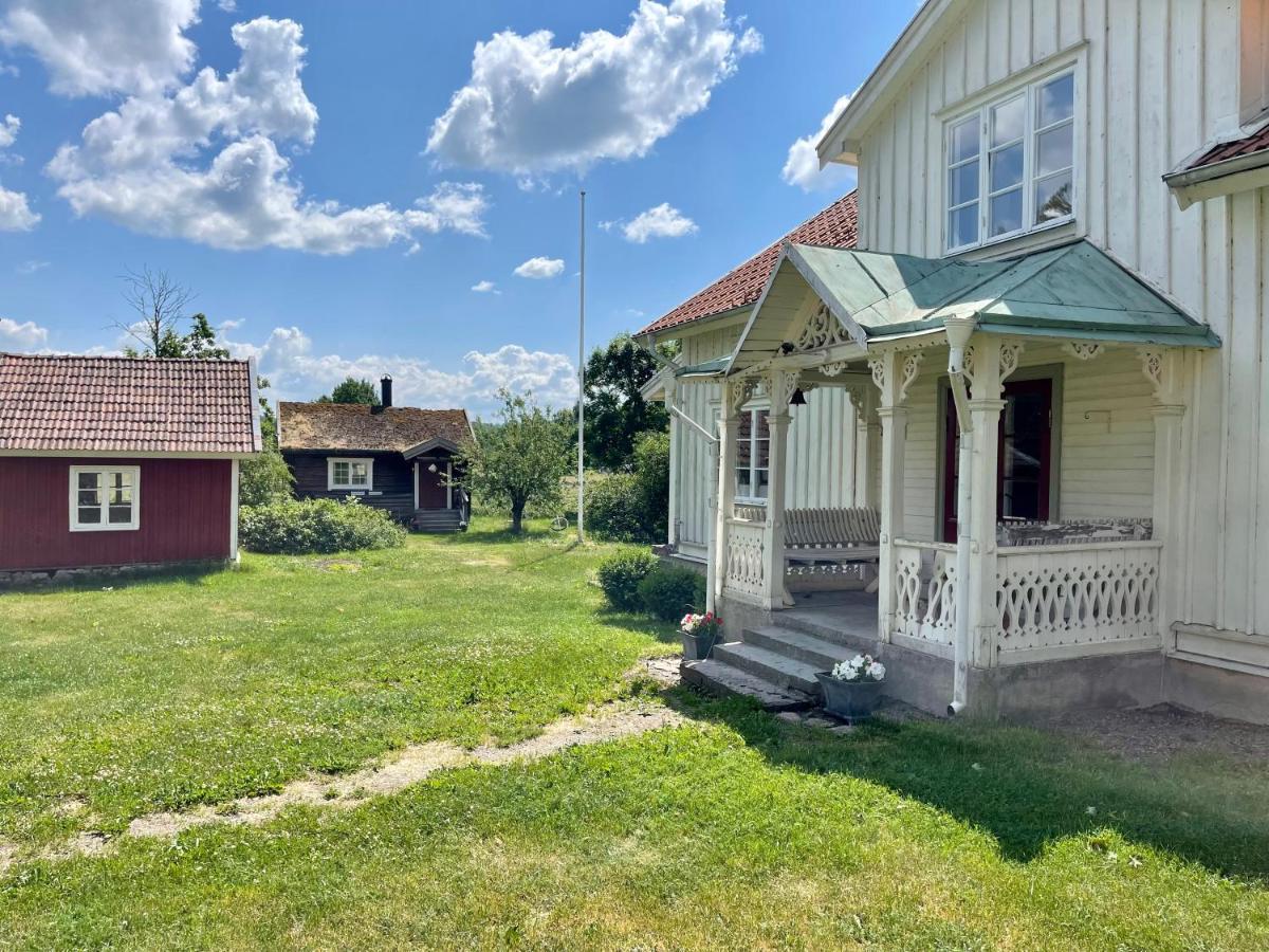 Backgardens Timmerstuga Falköping Buitenkant foto